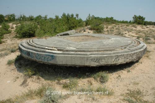 © bunkerpictures - Emplacement with 669